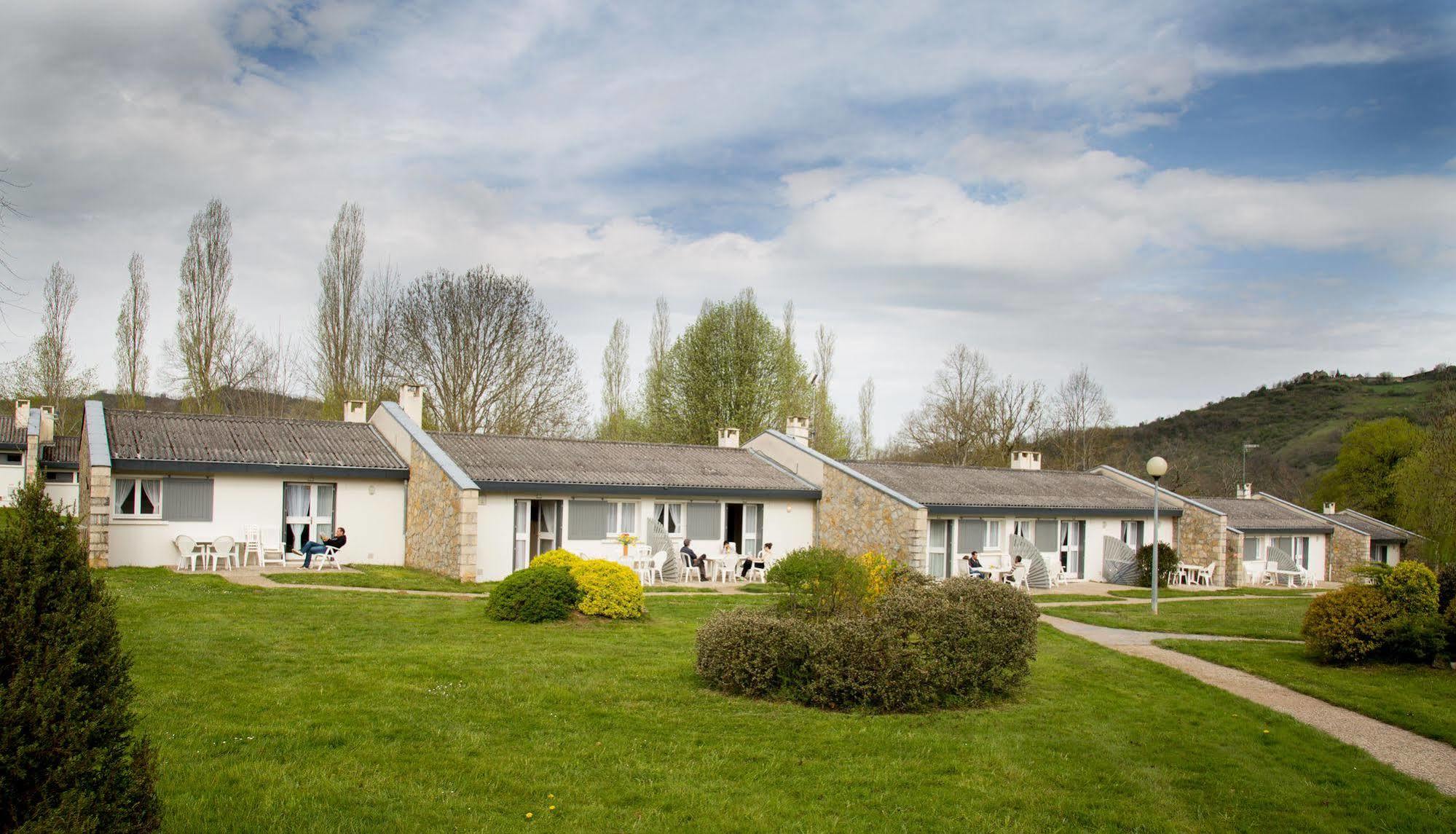 Aux Portes Des Monts D'aubrac Vakantiepark 3*